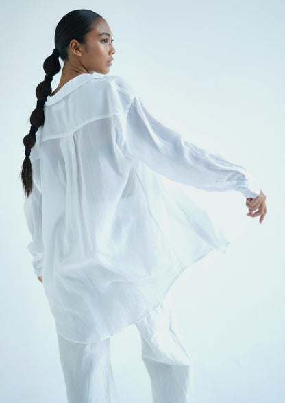 Women's oversized long sleeve shirt white