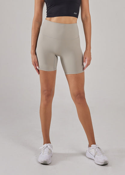 AKSI - HIGH WAISTED BIKER SHORT