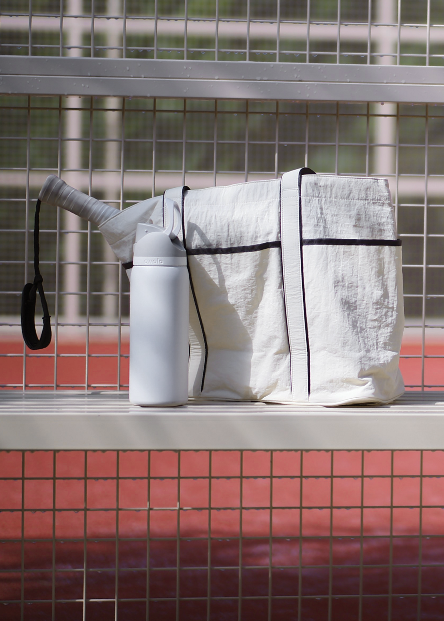 AKSI - ON THE GO TOTE
