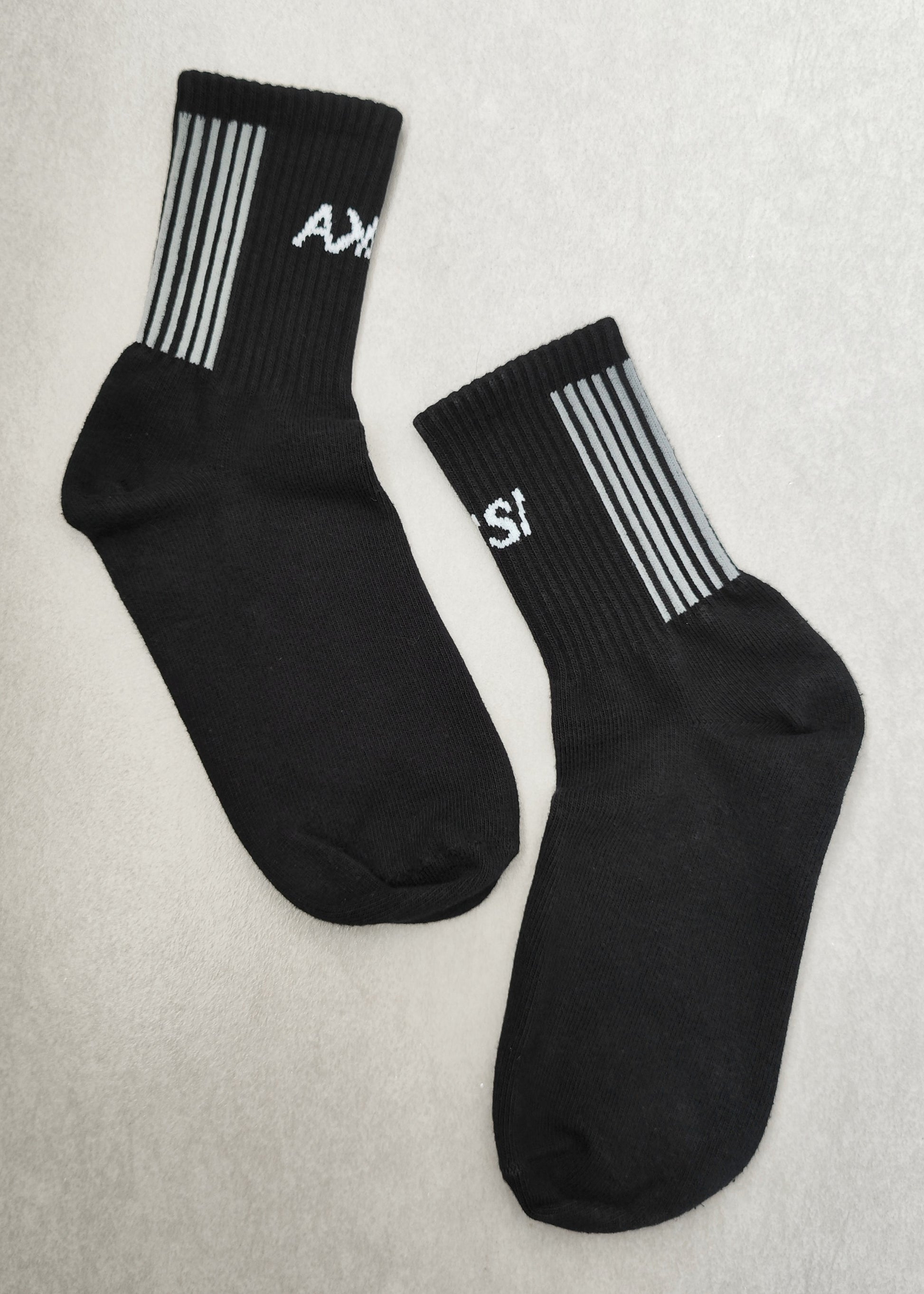 QUARTER CREW SOCKS BLACK