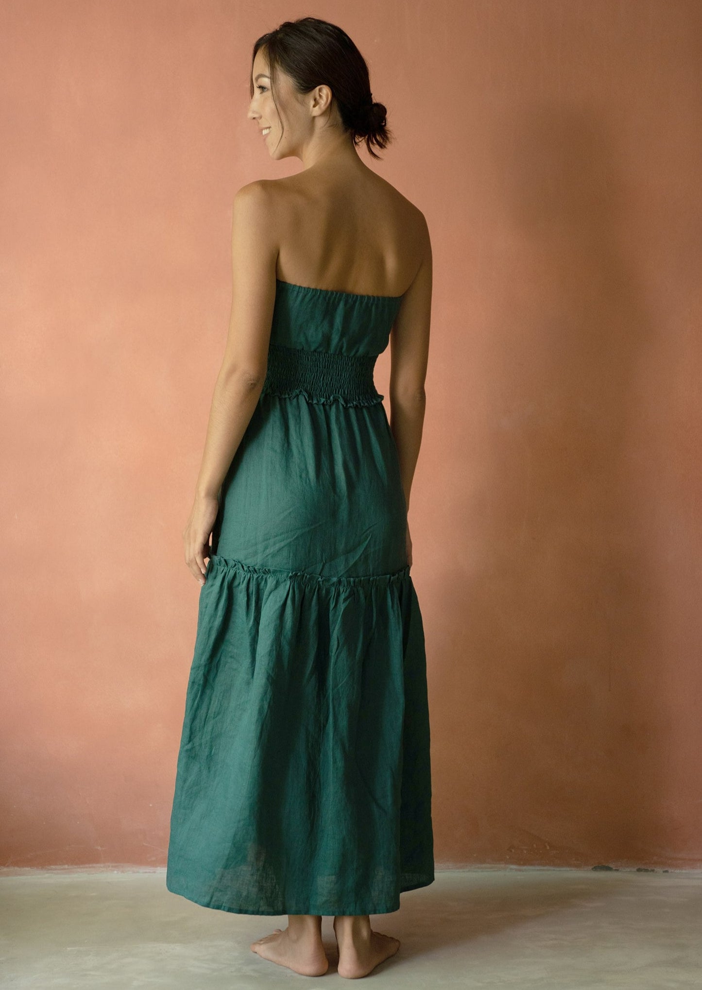 Sleeveless long dress green for staycation | Sustainable resort wear